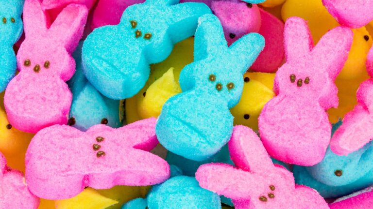 multi colored easter peeps